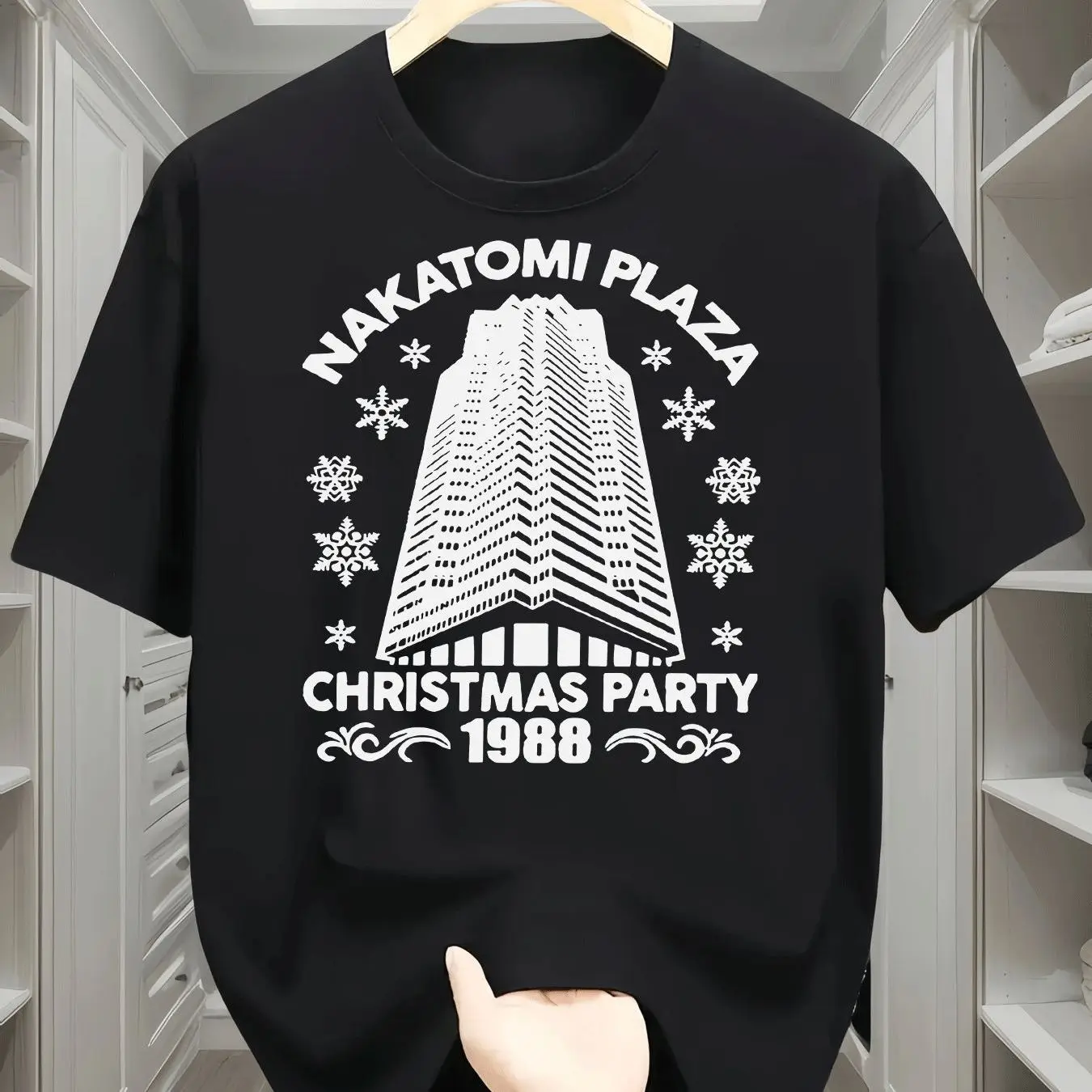 Men'S Nakatomi Plaza 1988 Christmas Party Graphic T-Shirt Retro 80s Movie Design with Skyscraper Building Snowflakes