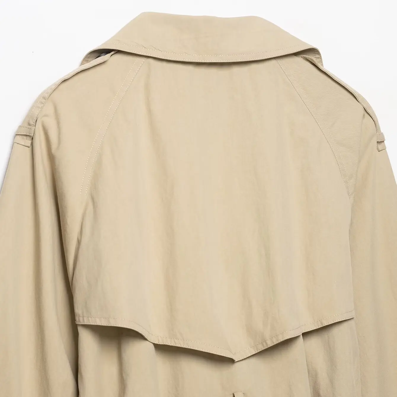 Loose Short Double-Breasted Coat Jacket with Belt Shoulder Pads Women's Fashion Outerwear Windbreaker 2026 Winter Long Sleeve