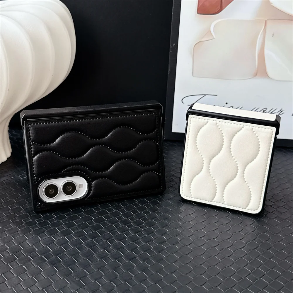 Kawaii luxury Skin striae Magnetic Phone case for Samsung Galaxy Z Fold 8 Ultra Fold 7 6 5 Fold8 Cover With Magsafe Stand Chain