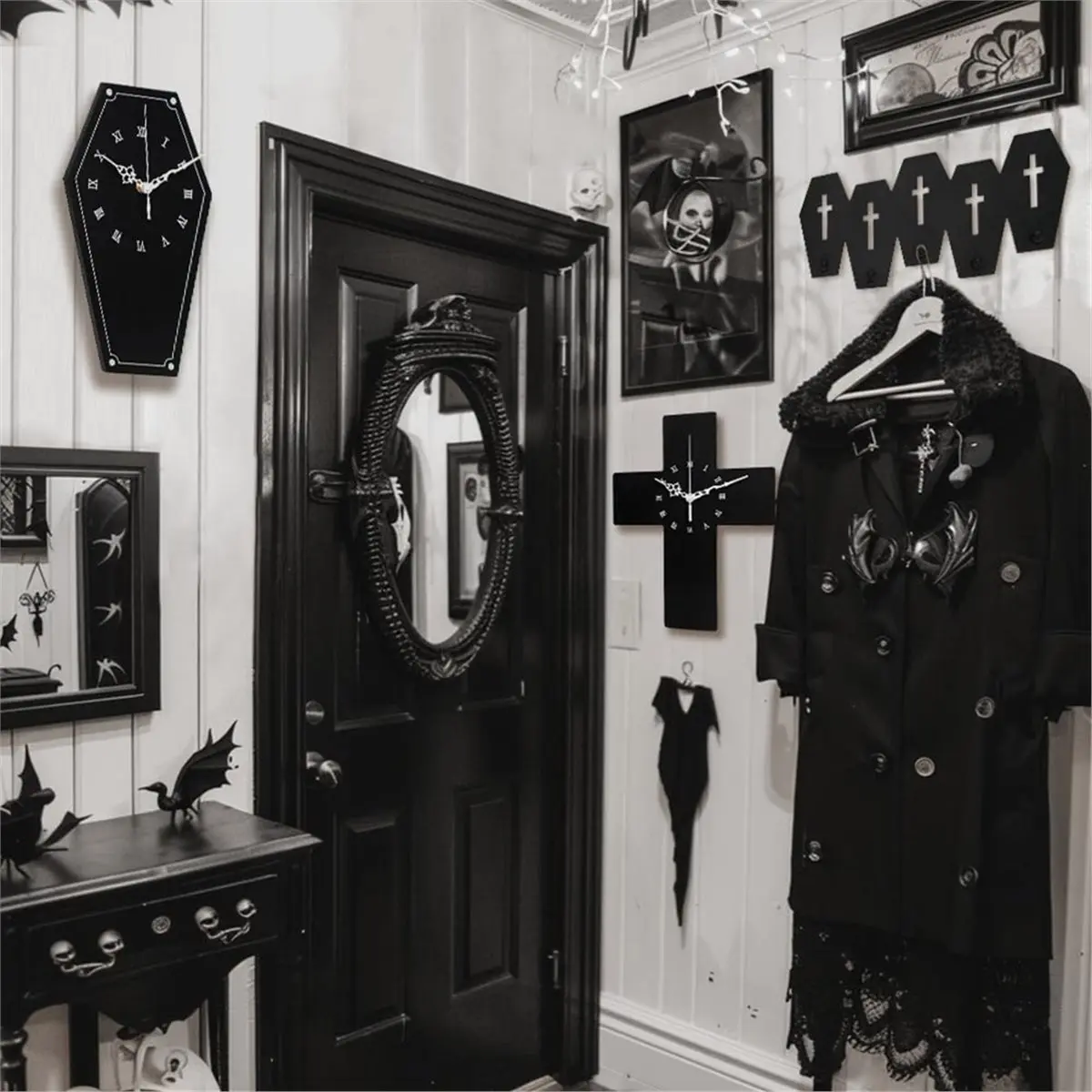 Gothic Coffin Wall Clock - Spooky Dark Aesthetic Decor, Black Wall Hanging for Living Room Bedroom