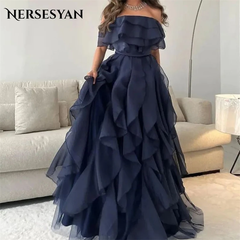 

Nersesyan Navy Blue Tulle Formal Party Gowns Off The Shoulder Ruffled Pleats Prom Dress Strapless Long Vestidos De Fiesta 2023