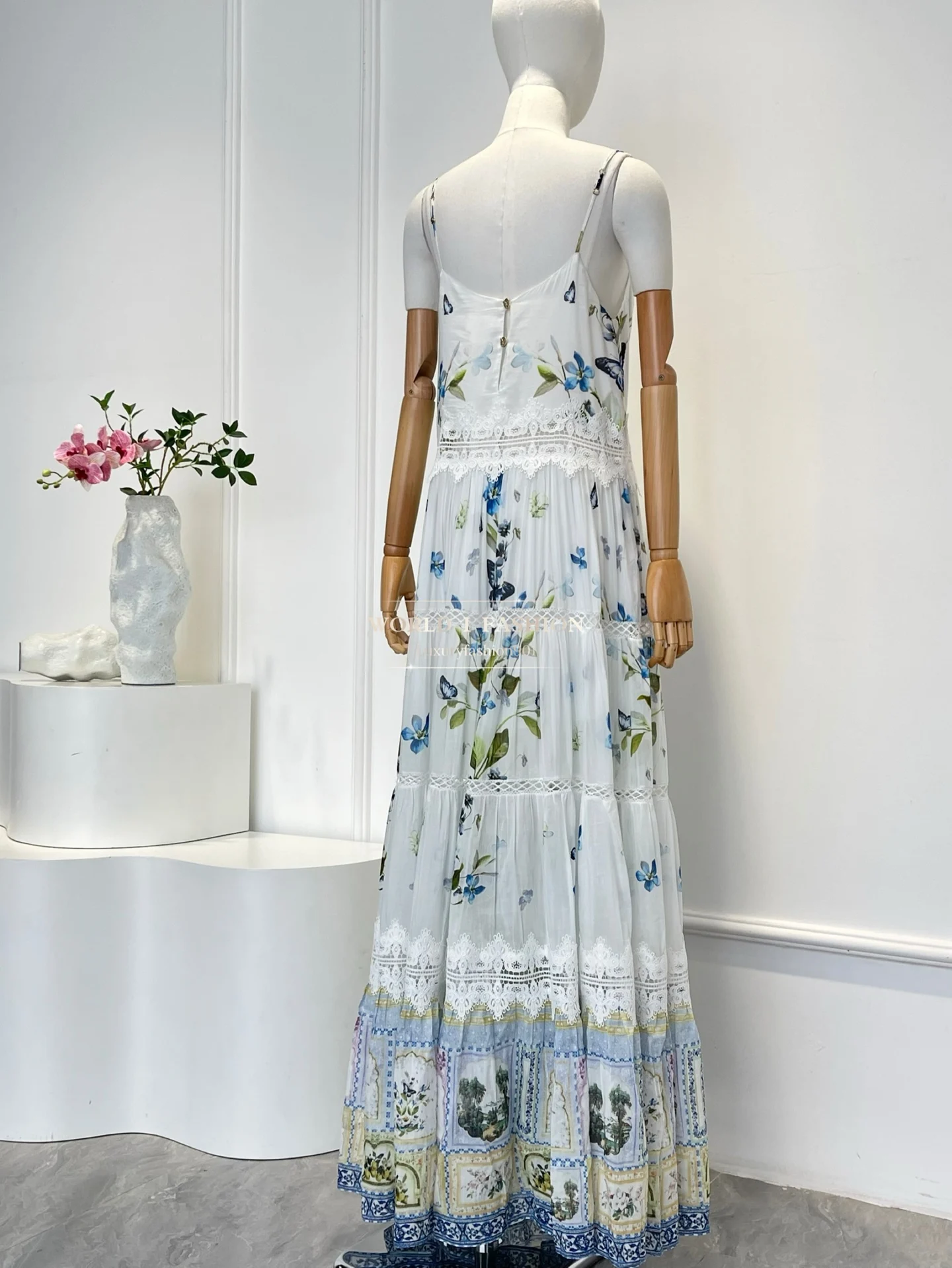 

White Blue Floral Print Sleeveless Lace Backless Midi Dress