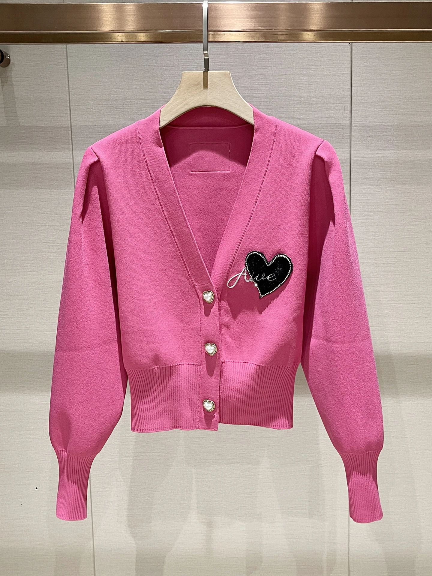 

Розовый вязаный кардиган с V-образным вырезом на одной пуговице для женщин, новый зимний повседневный стиль, облегающий длинный вязаный топ