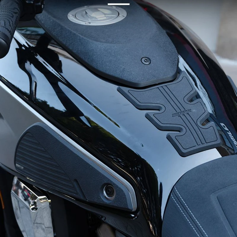 FOR QJMOTOR FLASH 600 V4 Motorcycle Fishbone Stickers Anti-slip Stickers Fuel Tank Protection Side Stickers Accessories