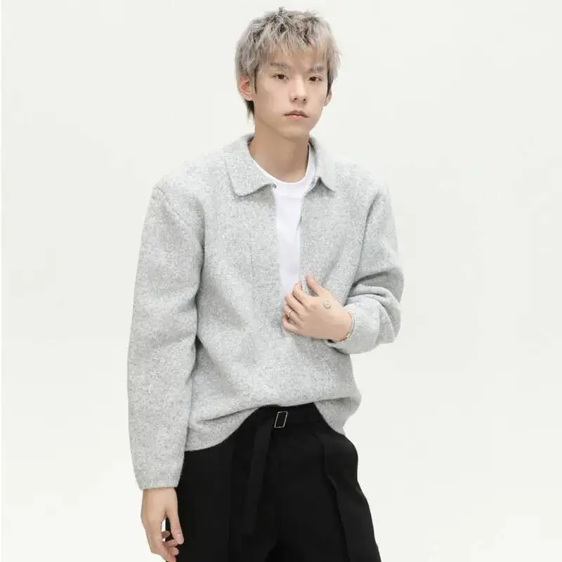 سترات رجالية شتوية على الطراز الكوري لعام 2025 بلوزات حياكة عميقة على شكل حرف v بلون سادة بلوفر سميك غير رسمي فضفاض للرجال #3