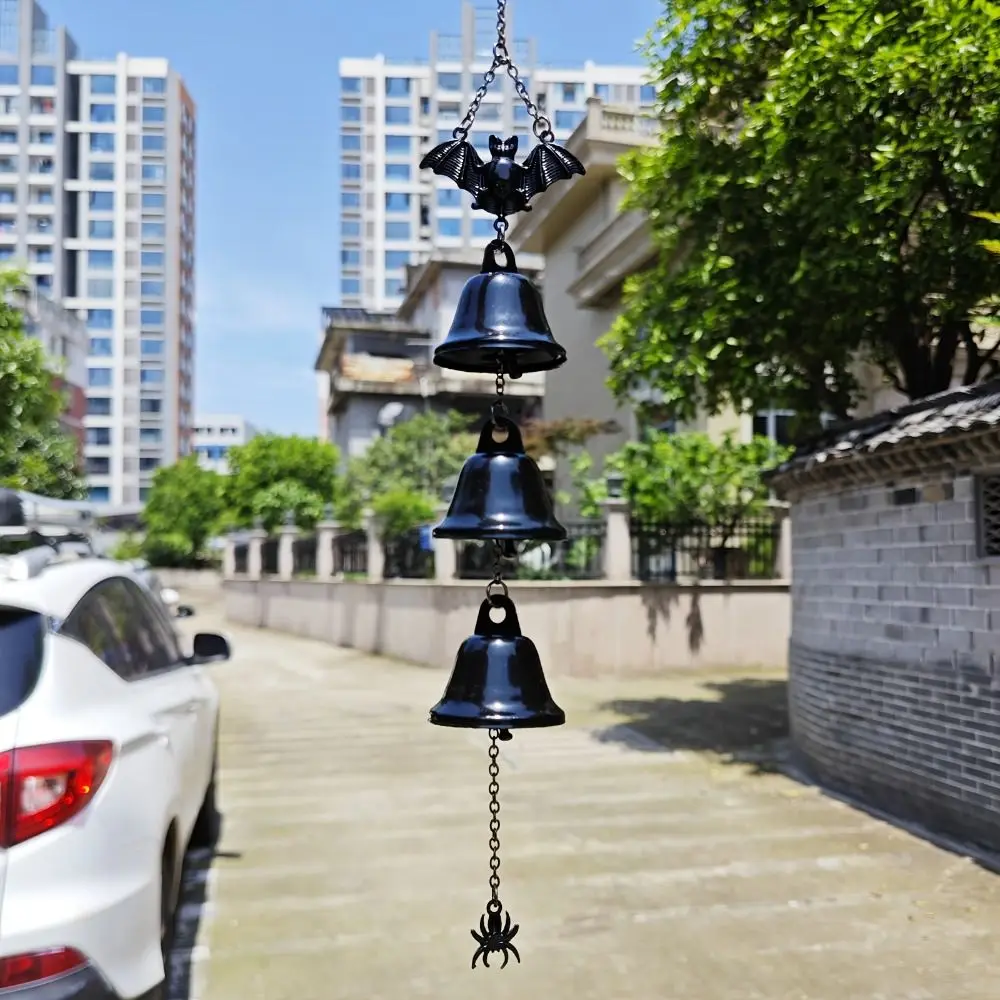 Gothic Halloween Wind Chime Metal Bells Hanging Ornament Bat Wind Chime Dark Style Decorations Bat Spider Pendant Outdoor