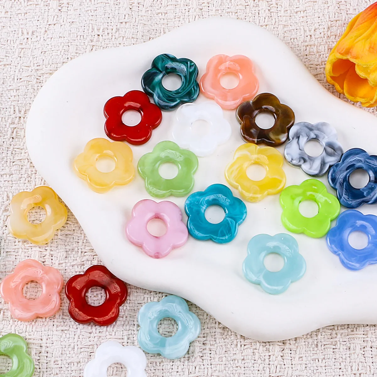 30pcs 27mm Hollow 5‑Petal Acrylic Flower Charms, Ins Style DIY Jewelry Accessories for Earrings Bracelets Phone Chain Making