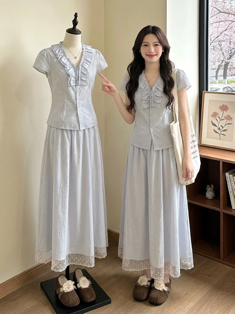 

plus Size Women's Summer Fashion Set Light Blue Two-Piece Suit Slimming Effect Casual Commute Style V-Neck Short Sleeve Shirt