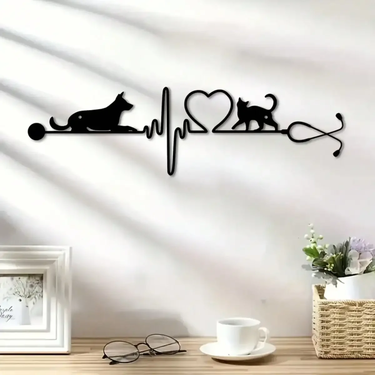 CIFBUY Cat Dog Heartbeat Line Metal Wall Art Key Holder Pet Lover Home Decor