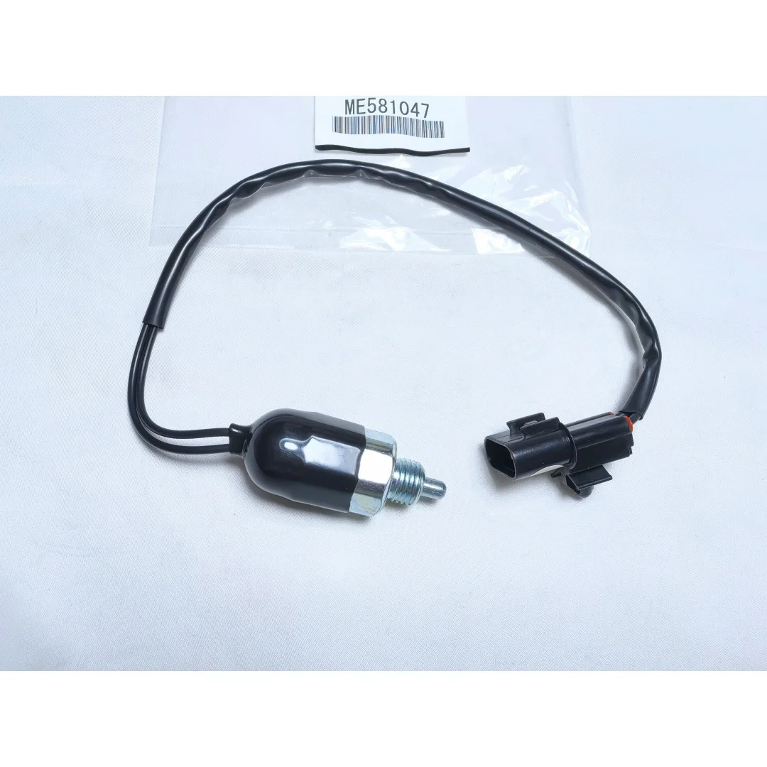 M/T Gearshift Backup Lamp Reverse Switch Control Switch Fit For Pajero Montero Sport Shogun K96W V23W V33W V43W ME581047