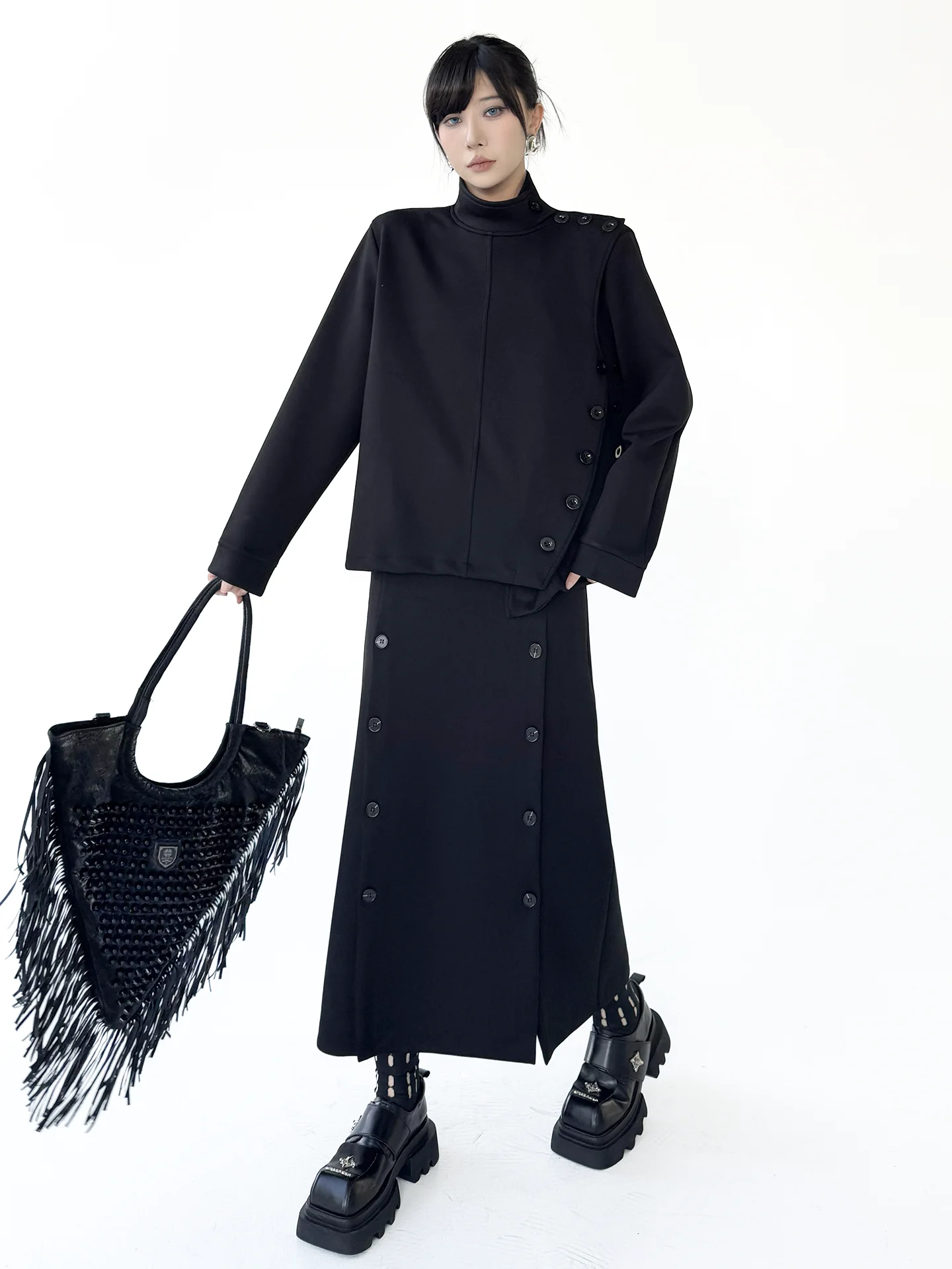 

Dark Style Fashion Set with Button Decoration Loose Fit Sweatshirt High Waist Skirt Elastic Waist Stand Collar Black Series