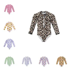 Baby Girl Ba costume da bagno con stampa leopardata 1 pezzo costumi da bagno a maniche lunghe con cerniera floreale Ruffle costume da bagno per bambini vestito da spiaggia invia cappelli