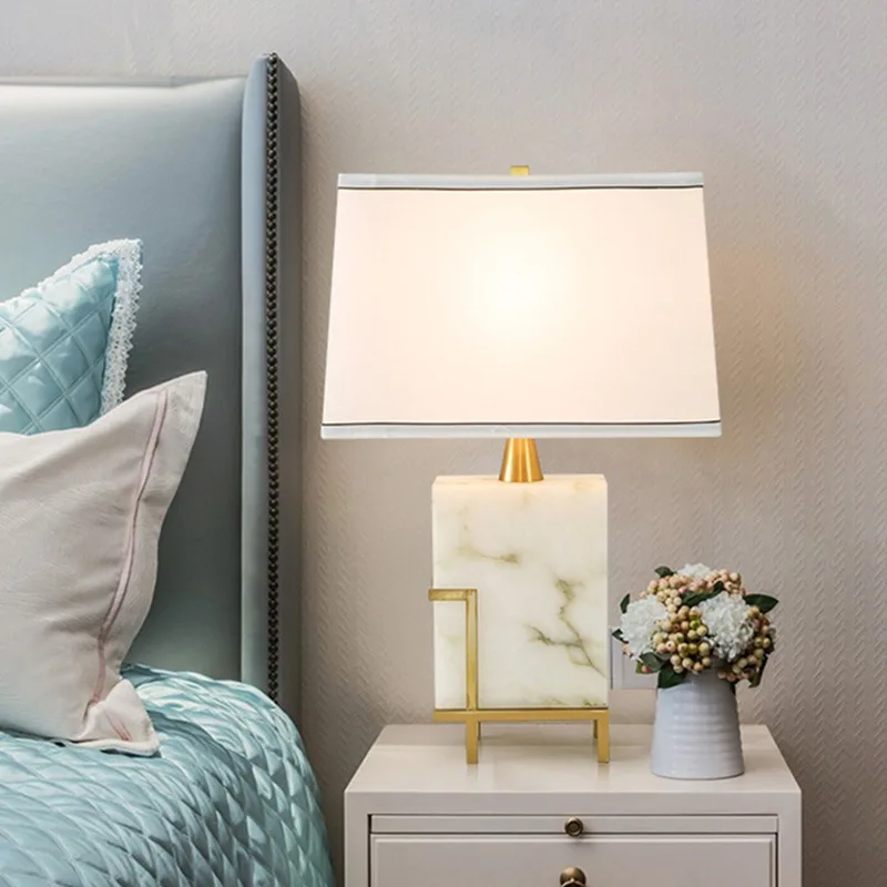 

Белые мраморные современные роскошные напольные лампы, декоративные настольные светильники для прикроватных зон, вилл, офисов, гостиных, столовых, кабинетов, осветительные приборы