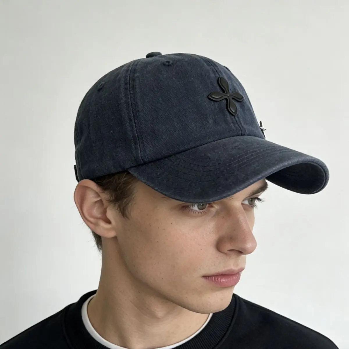 Washed cross flower hat ins embroidered baseball cap for men and women, small Korean version cap, sunshade trend pass