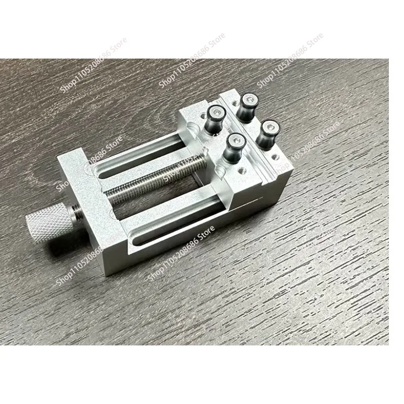 

Multi-Functional Mini Bench Vise - High-Precision Aluminum Alloy Clamp for Workbench