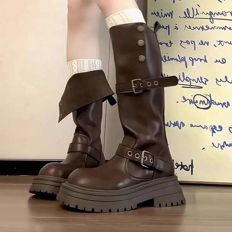 

Ретро-ботинки на толстой подошве с высоким голенищем, женские рыцарские сапоги с пряжкой, увеличивающие рост, в британском стиле, зимние, с резиновой подошвой, круглый носок