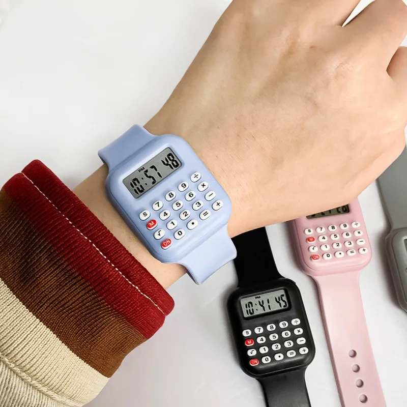 Creative Kids Pupil Calculator Smart Watch Keychain LED Digital Rubber Strap Watch Electronic Watch Time and Date Display Clock