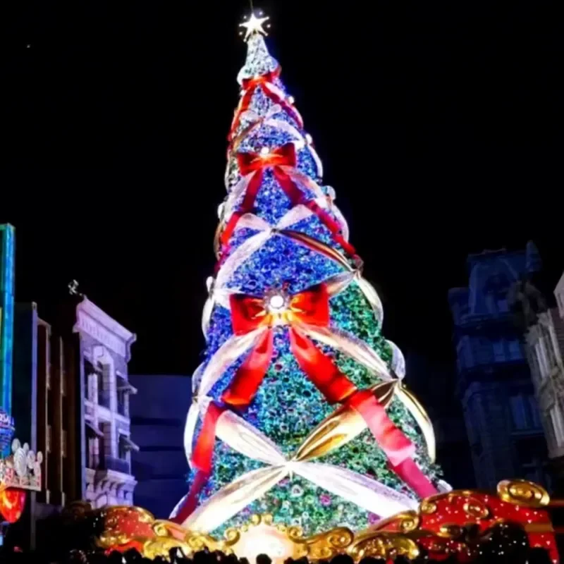 China Christmas Tree Factory Customized 6m 7m 8m 9m and 15m Christmas Decorative Trees for Sale