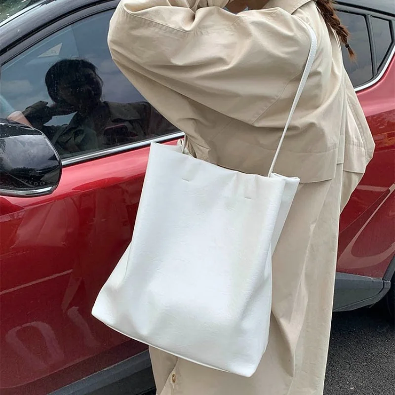 حقيبة يد نسائية أنيقة وفريحة، حقائب يد جلدية، مجموعة العلامات التجارية الفاخرة المصممة الشهيرة