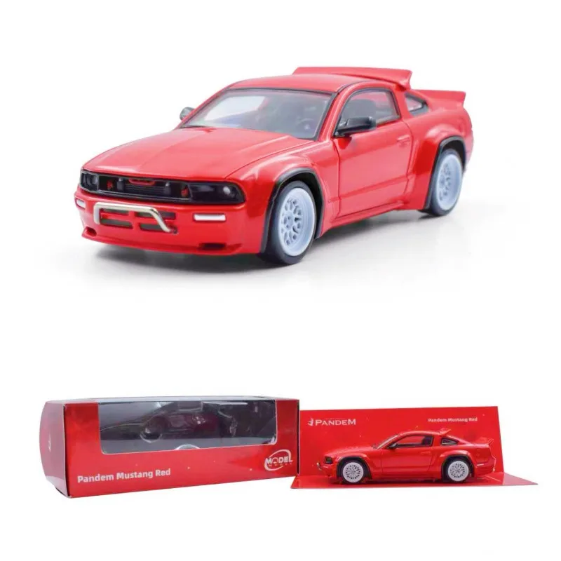 MM 1:64 Ford Mustang MK5 S197 HEC Die Casting Alloy Simulation Car Model Male Gift Desktop Ornament Collection Souvenir.