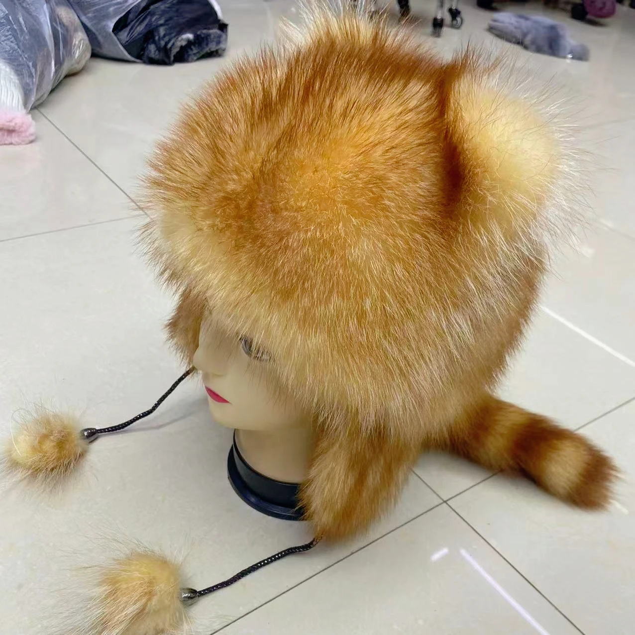 الشتاء الدافئة الفراء قبعة المرأة الذهب منفذها الذيل آذان إيرفلاب الثلوج الباردة قبعة