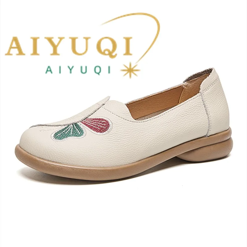 Women Genuine Leather Embroidery Loafers Round Toe Slip On Mom Flat Shoes Vintage Non Slip Comfort Walking Shoes For Ladies
