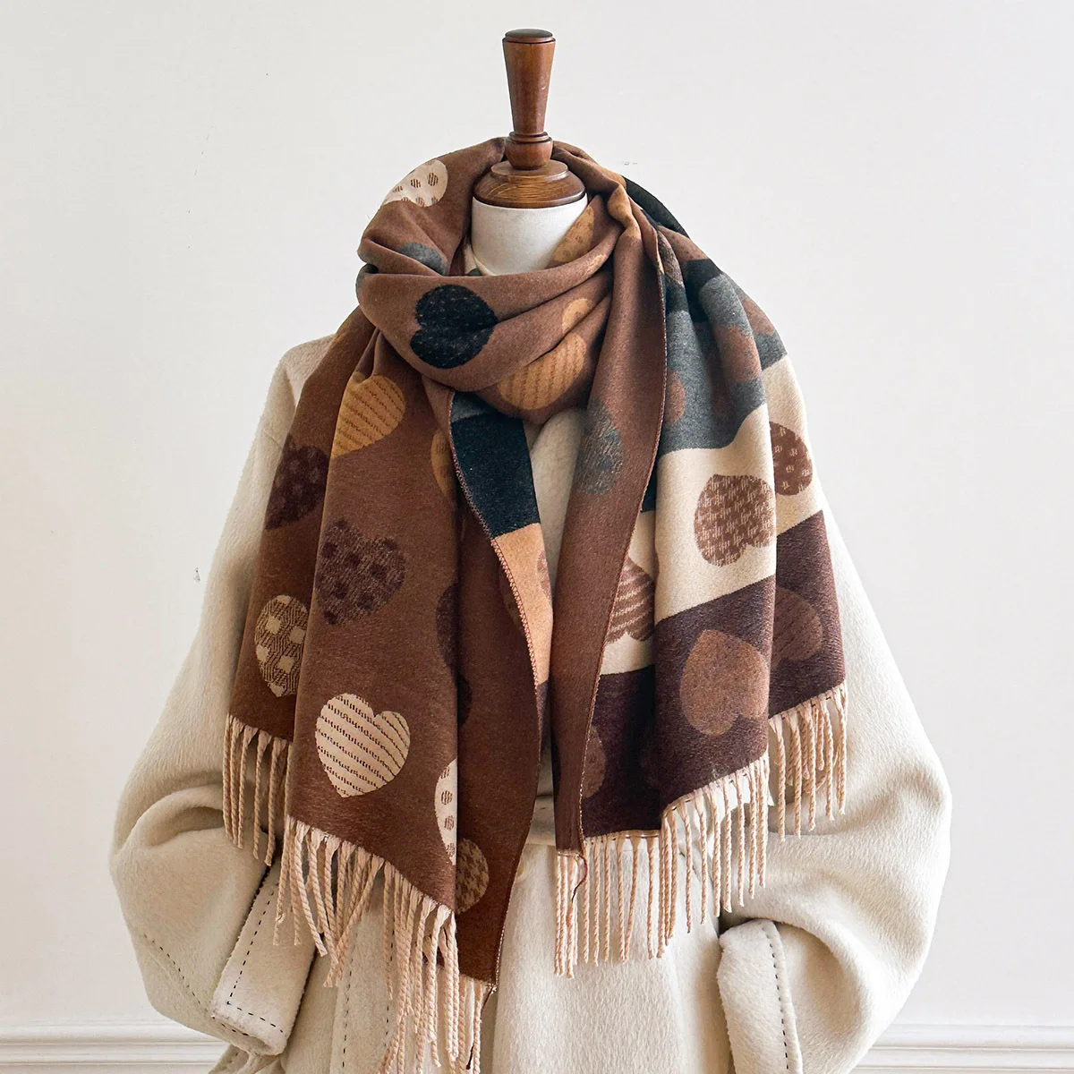 Winter Scarf Women Luxury Paisley Print Female Shawl Wrap Elegant Poncho Lady Thick Warm Blanket Gift Echarpe Pashmina 2026