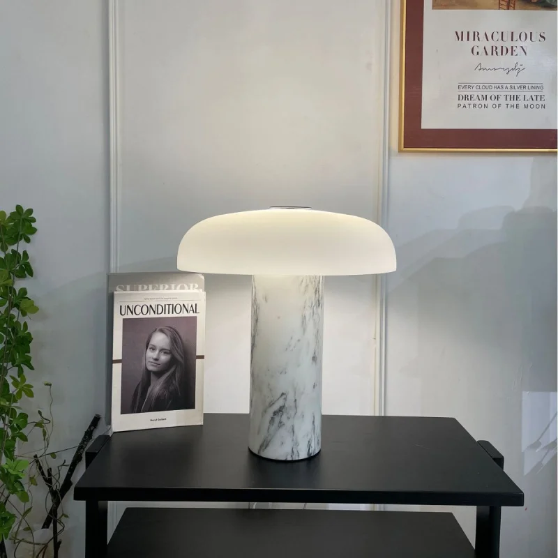 

Simple designer model room desk lamp hotel B & B