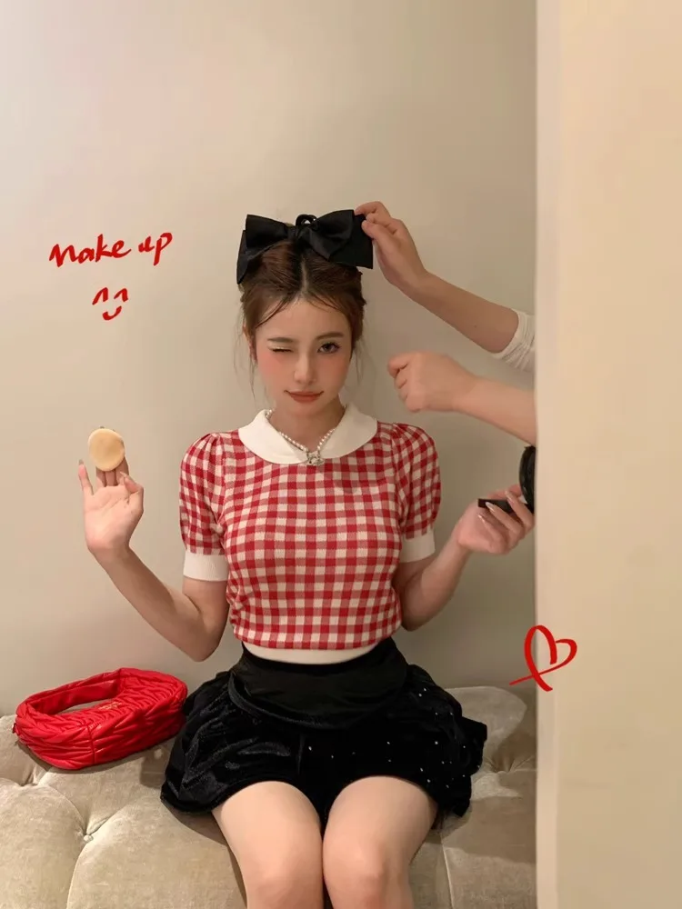 تي شيرت نسائي محبوك بأكمام قصيرة وياقة دمية منقوشة باللون الوردي، تي شيرت نسائي صيفي بقصة ضيقة، نسخة كورية قصيرة لفقدان الوزن