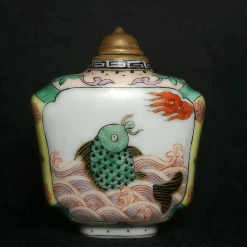 

YIZHU CULTUER ART Signature Collection Chinese Famille rose Porcelain painting Fish Snuff Bottle desk Decoration Gift