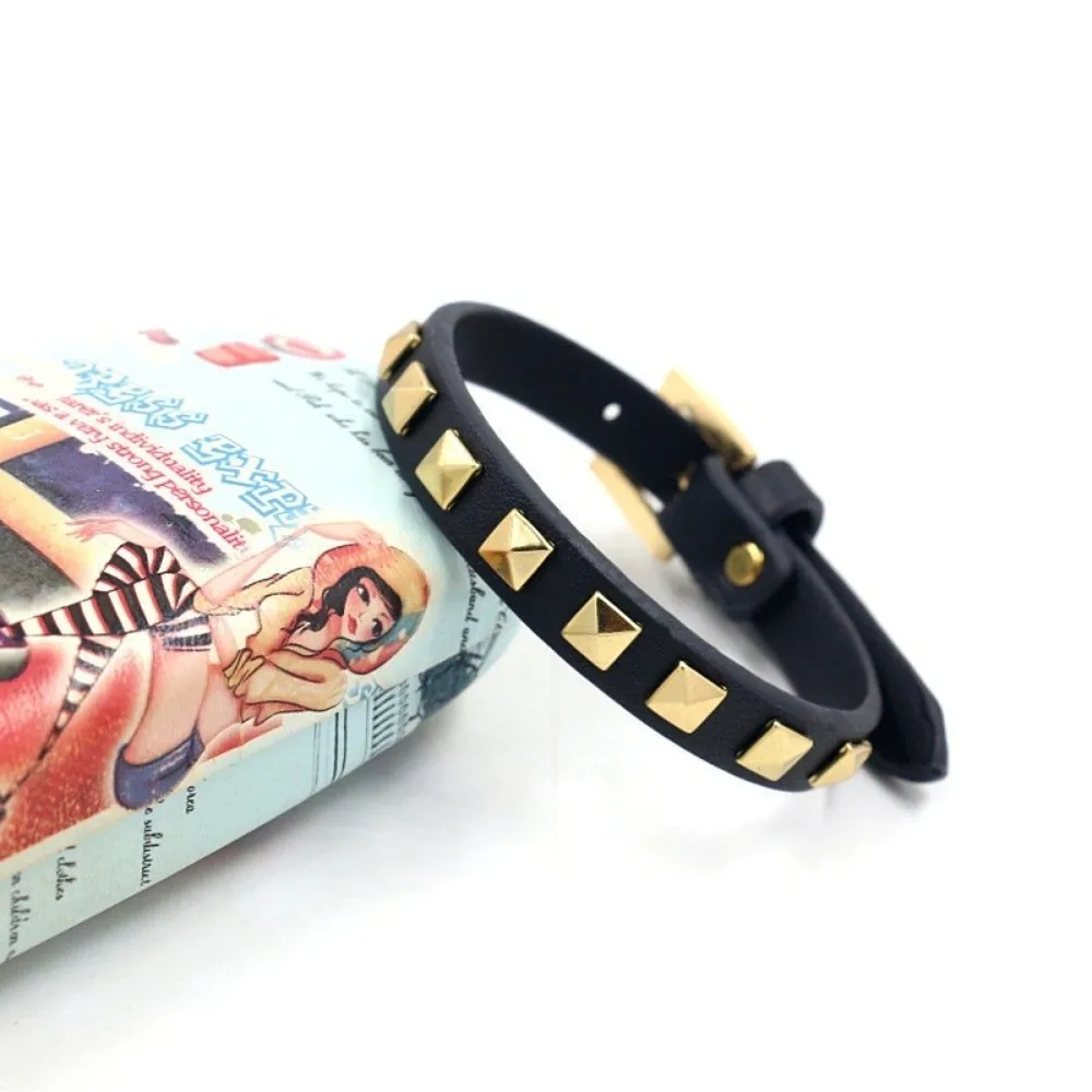 Fashion PU Leather Rivets Bracelet 5 Color Options Square Rivets Single Ring Bracelet Alloy Leather Bracelets Gift Jewelry