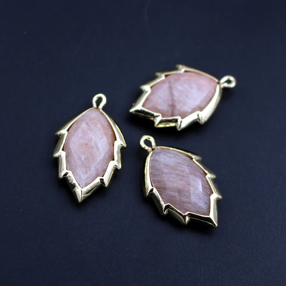 10 個ファセットリーフシェイプ天然水晶ラブラドライトストーンチャーム DIY 女性レディパーティードロップイヤリングブレスレットチェーンネックレス