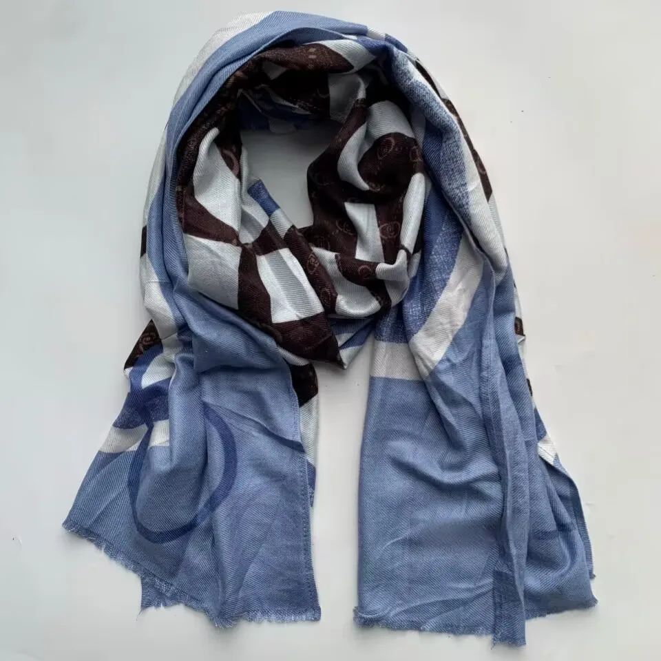 شال ووشاح عصري ومتعدد الاستخدامات بطباعة الفهد الإيطالي الجديد للتجارة الخارجية