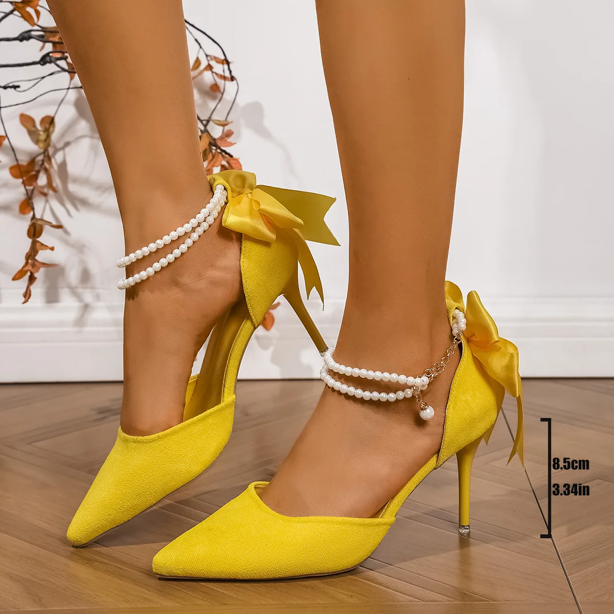 Di lusso Perla Cinghie di Perline Pompe Delle Donne Sexy Punta A Punta Pompe Delle Donne Della Pelle Scamosciata Grande Bowknot Sottile Tacchi Alti Scarpe Da Donna 2025 Estate