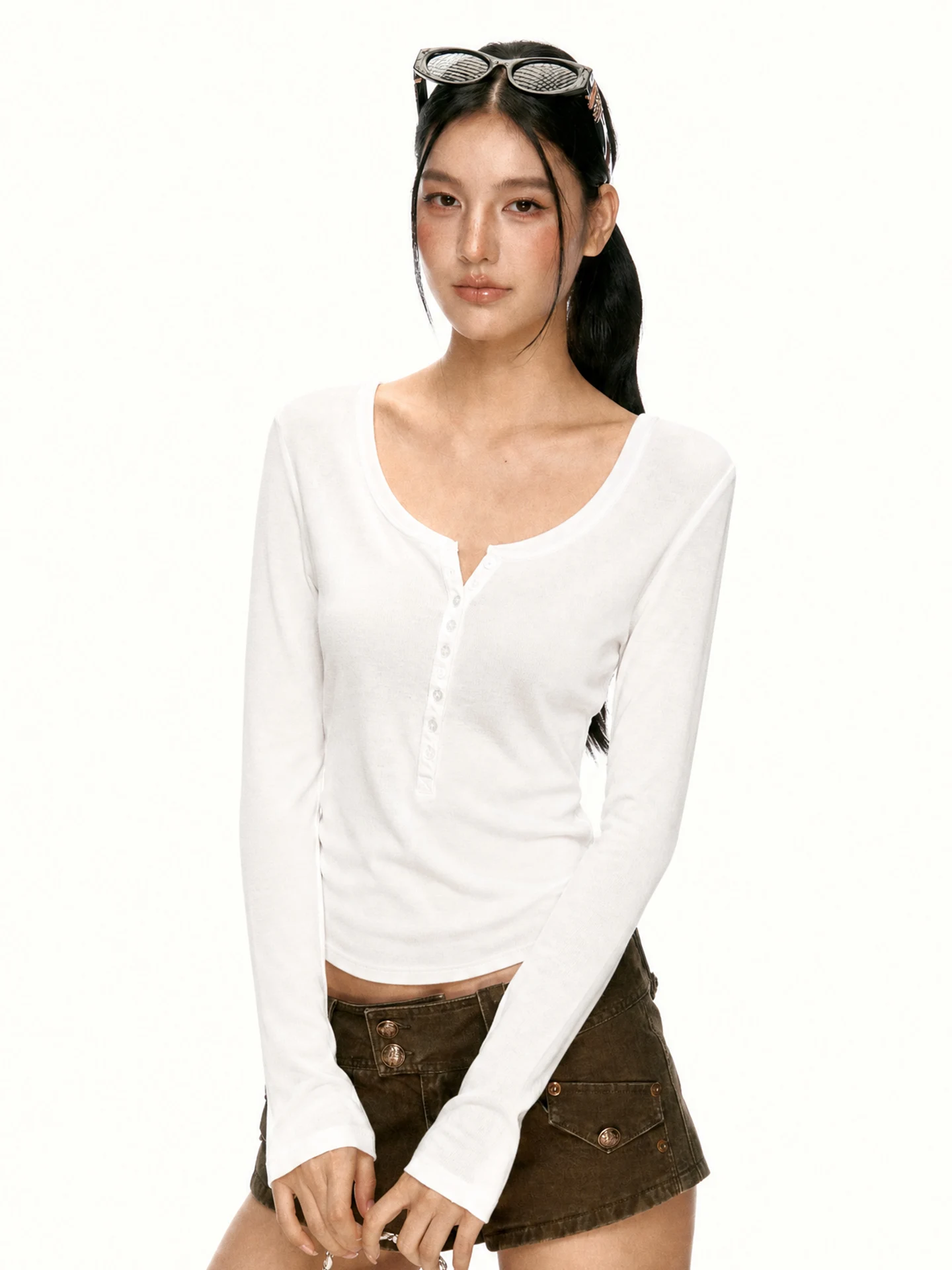Aaisup Slim Fit Long Sleeve White T-Shirt Women's Initial Autumn Spicy Single Button Tight Base Shirt Top Korean Style Commute