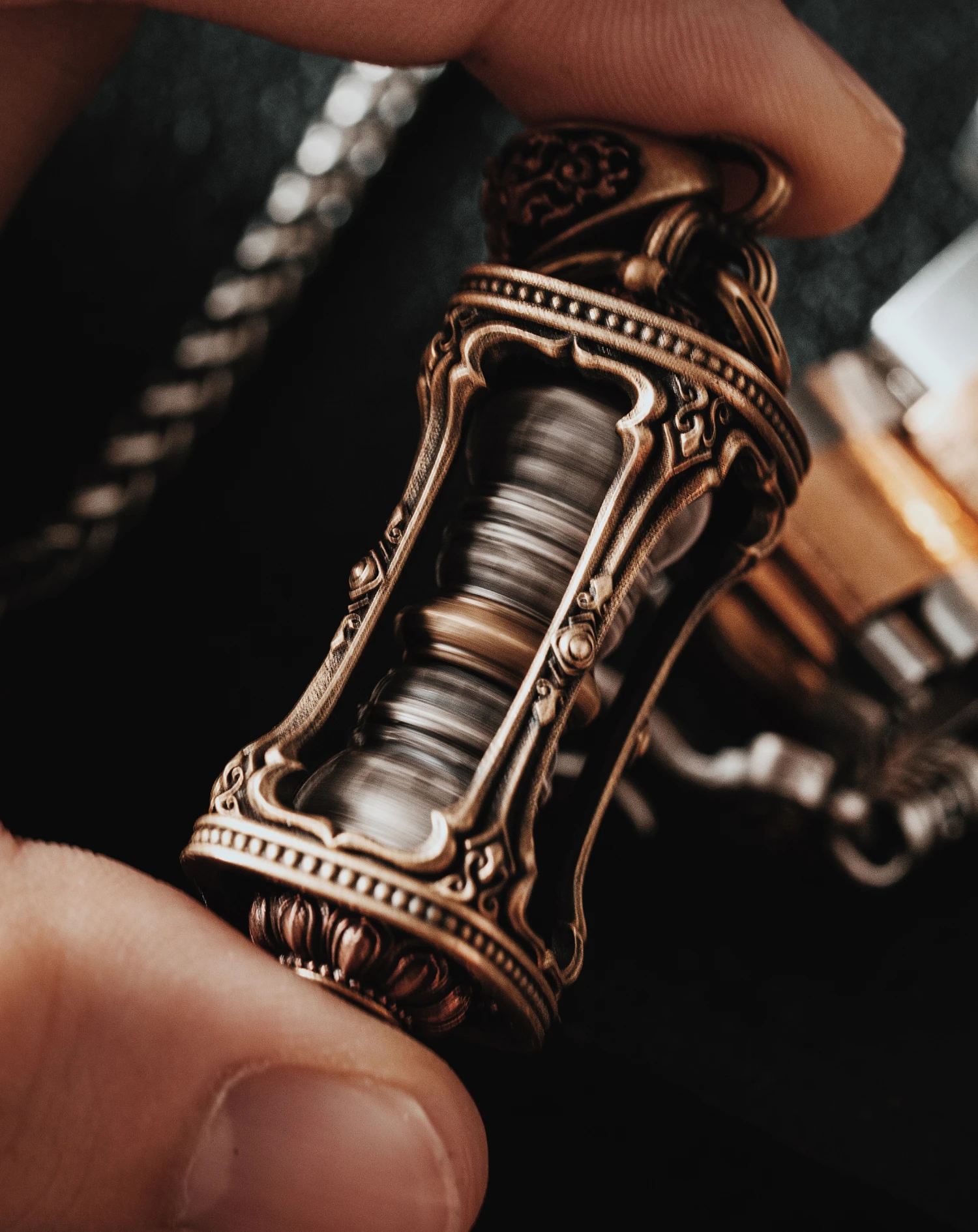 COPPERTIST.WU Rotatable Buddha Pendant Necklace Amulet Jewelry for Women Men