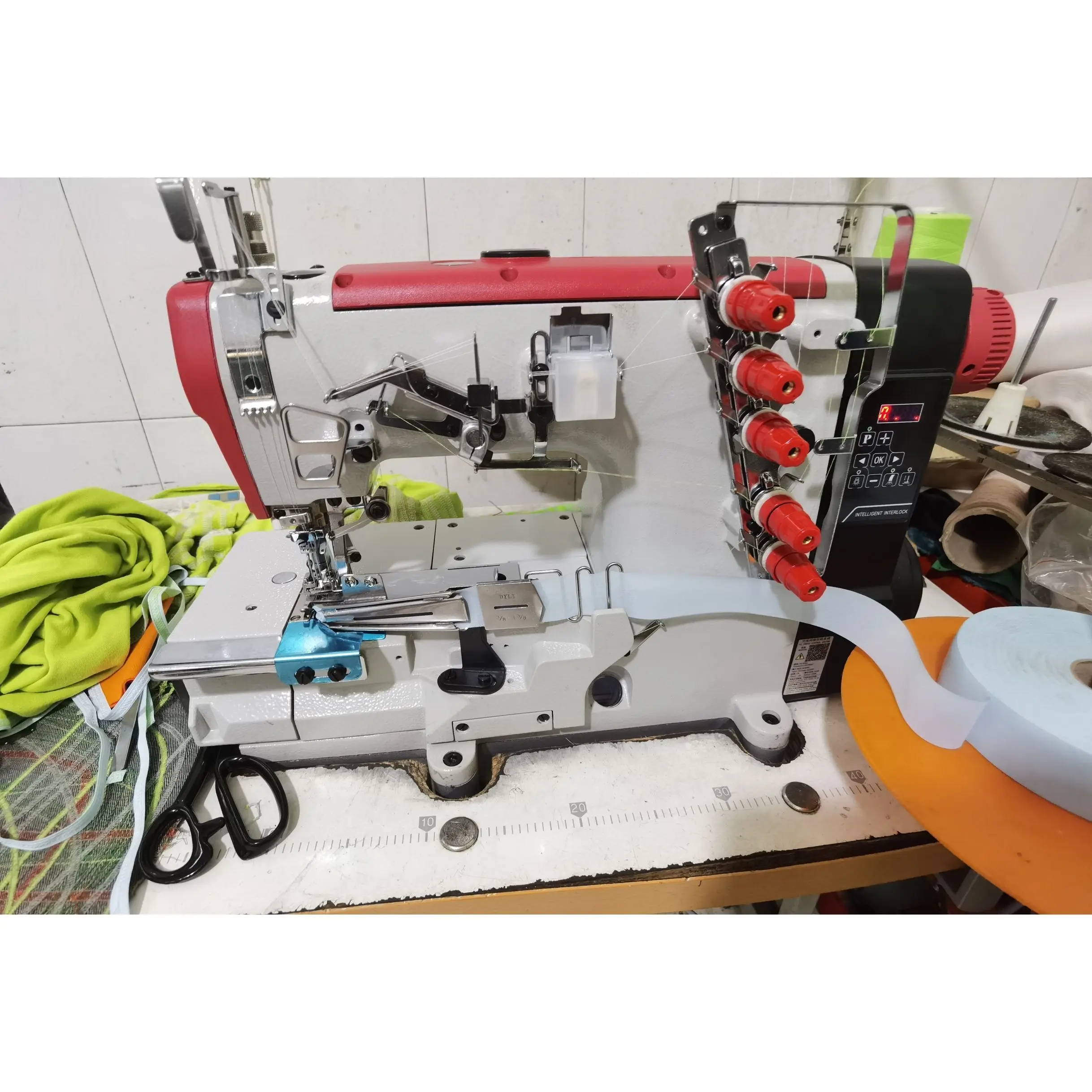 

BT-858D-02 zigzag sewing machine industrial High speed flat bed tape edge interlock cylinder bed interlock sewing machine