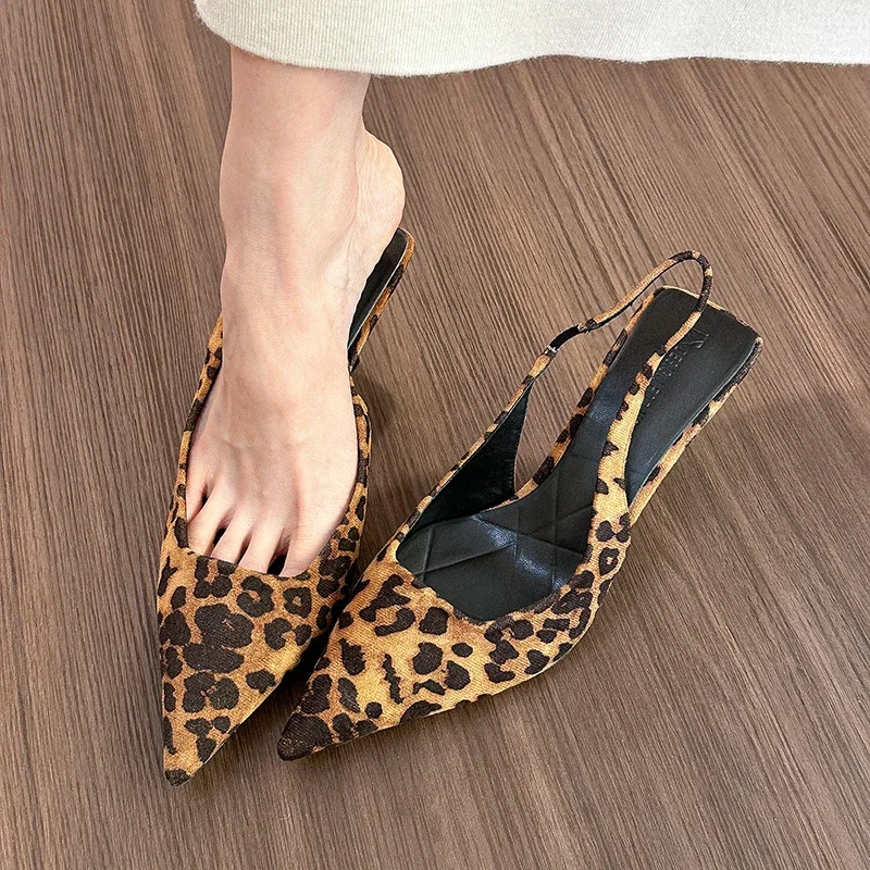 2024 estate leopardo donna sandali moda elegante punta a punta singleback scarpe signore vestito da partito sandali tacco alto