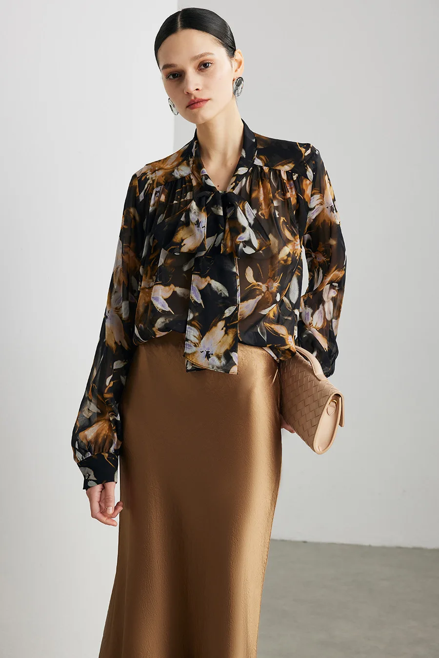 BirdTree-100%Real Silk Qiao Qi Elegant Shirt, Ribbon Collar Print, Women French Vintage Loose Sheer Blouse, 2025 Summer T64329CC