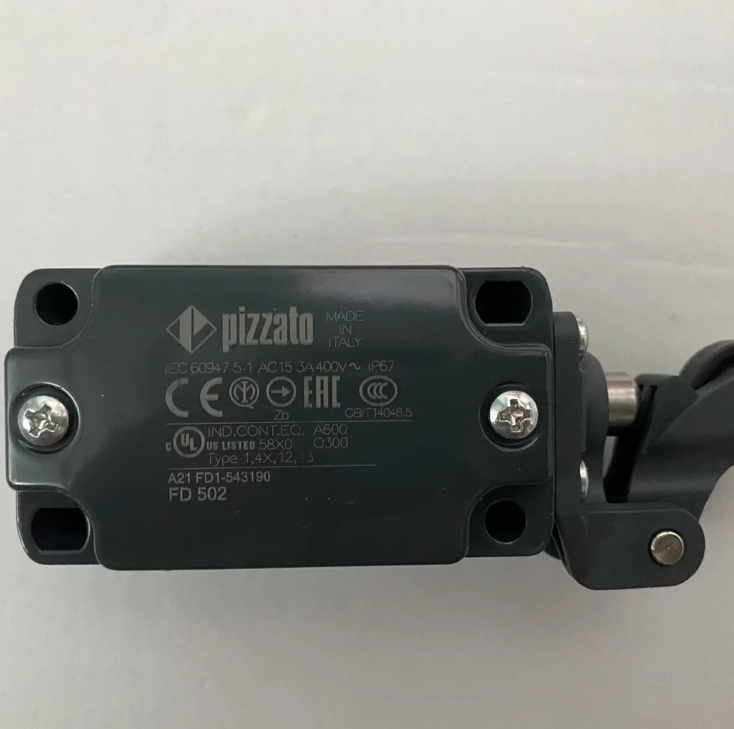 New Original pizzato limit switch FD502