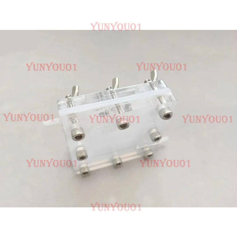 Test Device, Mould, Capacitive Deionization Device, Seawater Desalination Equipment