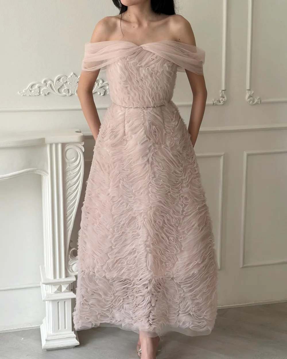 

Customized Modern Style Simple Tulle Ruched Pleat A-line Off-the-shoulder Ankle Length Dresses Bespoke Occasion Dresses Fashion