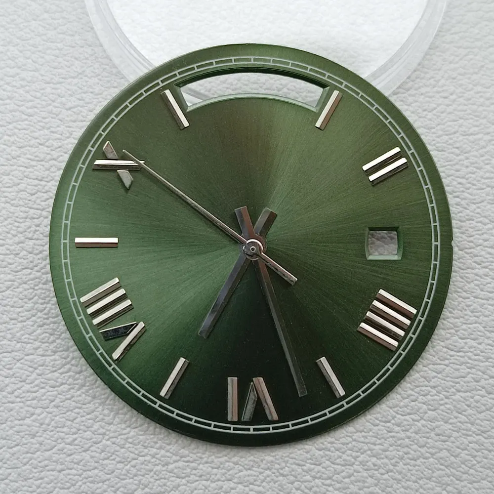 

Полностью Серебристые/синие/золотистые часы Диаметром 31 мм с календарем диаметром 8285 дюйма