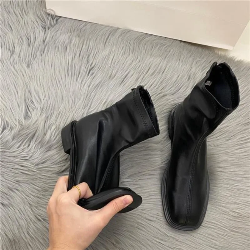 Short Shoes For Women Black Female Ankle Boots Flat Work Footwear Trend 2024 Booties On Promotion Chic Elegant And Low Price Pu