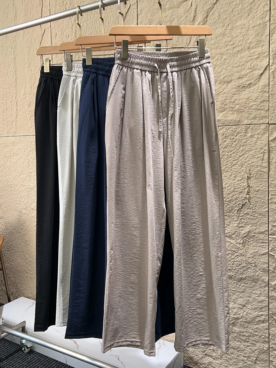 

Casual Cotton Blend Men's Straight Leg Pants Elastic Waist Drapey Spring Summer Loose Fit Comfortable Breathable Leisure Trou...