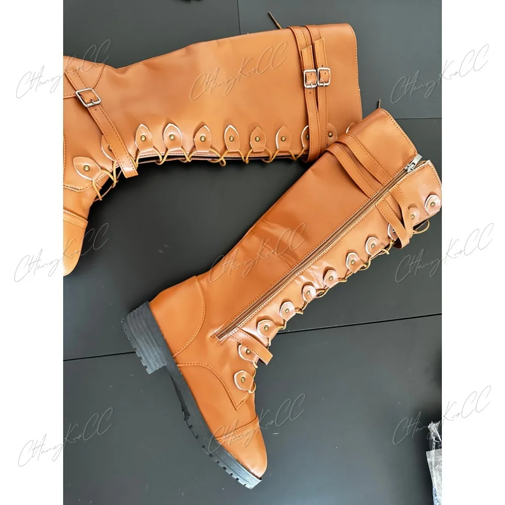 Kobiety buty do kolan jesień zima sznurowane płaskie buty Sexy Steampunk PU Retro klamra średniowieczne buty śniegowce damskie