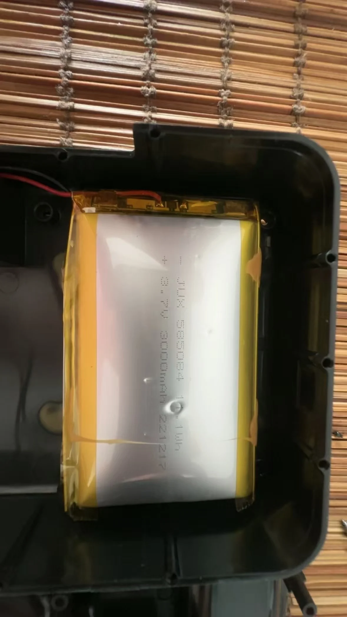 3.7V polymer lithium-ion battery video early education machine 585084 dynamic charging 3000MAH protection full capacity brand ne