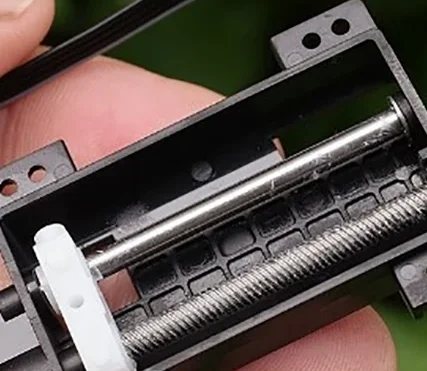 

1 шт., ход 30 мм, 2-фазный, 4-проводной, линейный винт, слайдер, приводная гайка, 13,2 Ом, мини-драгоценный планетарный редуктор 6 мм, шаговый двигатель