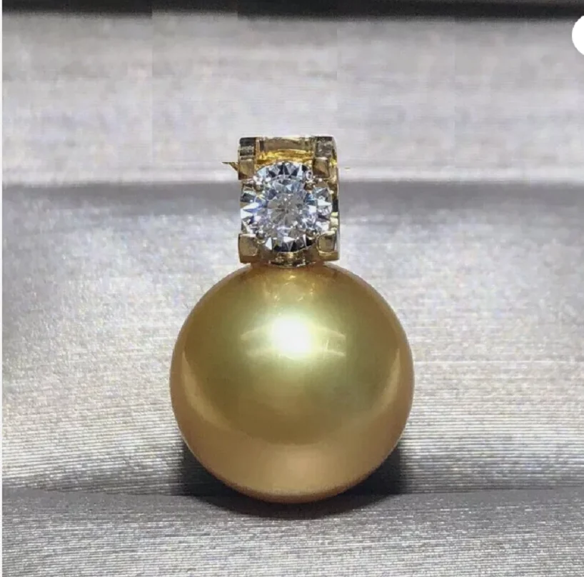 

AAAAA 11-12mm Round south sea Golden pearl pendant 18k Yellow Gold