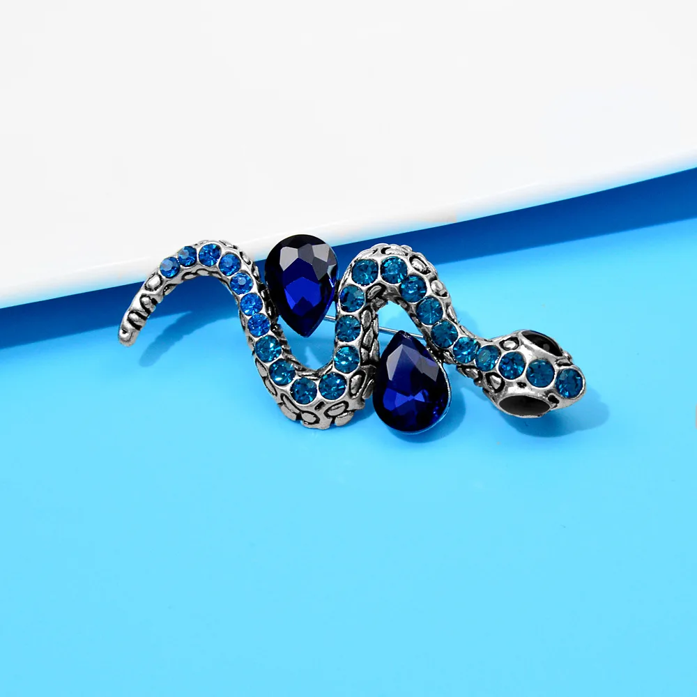 Creaive Animal Snake Rhinestone Brooches Unique and Beautiful Gift for Women Fashion Boutique Party Charm Jewelry Corsages Pins